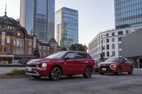新型「アウトランダー」と「エクリプス クロス」はいずれも三菱独自のプラグインハイブリッドシステムを積むSUVだ。2台を連ねて試乗の旅に出た。