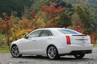 「ATSセダン」には「ラグジュアリー」と「プレミアム」の2グレードが設定されていますが、webCG ATSはより装備が充実した後者。これから2カ月間、よろしくお願いします。