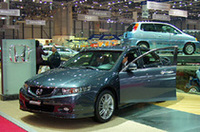 ホンダとマツダブース【ジュネーブショー03】の画像