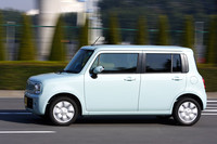 【スペック】T TLパッケージ：全長×全幅×全高＝3395×1475×1510mm／ホイールベース＝2400mm／車重＝820kg／駆動方式＝FF／0.66リッター直3DOHC12バルブターボ・インタークーラー付き（64ps/6500rpm、9.7kgm/3000rpm）／価格＝142万5900円（テスト車＝同じ）