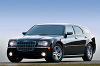 「クライスラー300C」のワゴン「ツーリング」、ようやく登場の画像