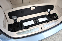 「アクティブ・フィクシング・システム」やラゲッジカバーは、フロア下にきっちりと収納することができる。