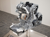 高分散型リーンNOxトラップ触媒を採用した、「M9R」エンジン。