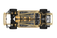 プラットフォームをボディー下部から見たところ。フロントバンパーからリアバンパーへとつながる2本のフレームが、湾曲しながらも折れ曲がることなくつながっている。