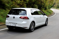 360kmあまり走行した燃費の総平均は、車載計計測値が14.5km/リッター、満タン法計測値が13.2km/リッターだった。