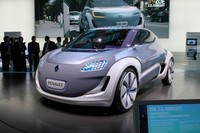 「ルノーZOE Z.E.コンセプト」
    