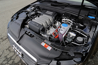 アウディA4 3.2 FSIクワトロ（4WD/6AT）【試乗速報】の画像