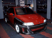 ドレスアップ&チューニングの130社が集合の画像