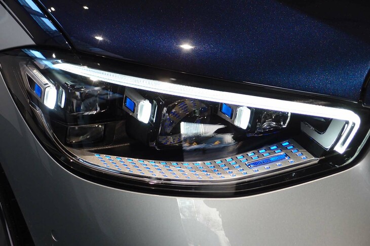 メルセデス・マイバッハS680 4MATICエディション100（ヘッドランプ）