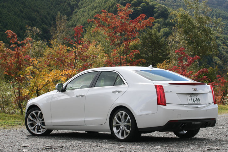 「ATSセダン」には「ラグジュアリー」と「プレミアム」の2グレードが設定されていますが、webCG ATSはより装備が充実した後者。これから2カ月間、よろしくお願いします。