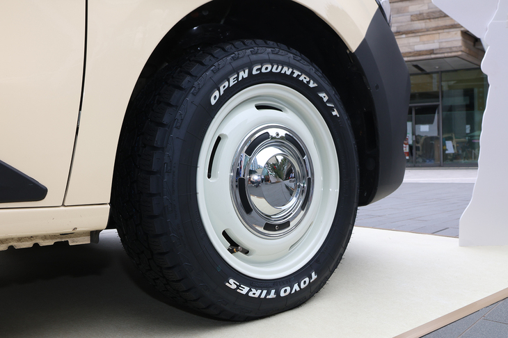 タイヤは「オープンカントリーA/T III」に履き替えられている。