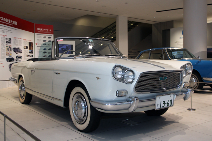 1960年「プリンス・スカイラインスポーツ コンバーチブル」。デザインを担当したミケロッティは製作工房を持たないデザインスタジオだったため、製作は長年のパートナーだったカロッツェリア・アレマーノが担当した。