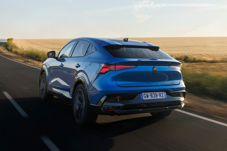 ルノーの新たなクーペSUV「ラファール」のスタート価格は、4万3800ユーロ（約744万円）となっている。