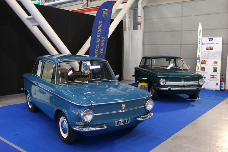 アウディの源流にあたるブランドのひとつ、NSUのクラブ。「プリンツ4」は「シボレー・コルベア」と共通するフラットデッキスタイルをもつ。