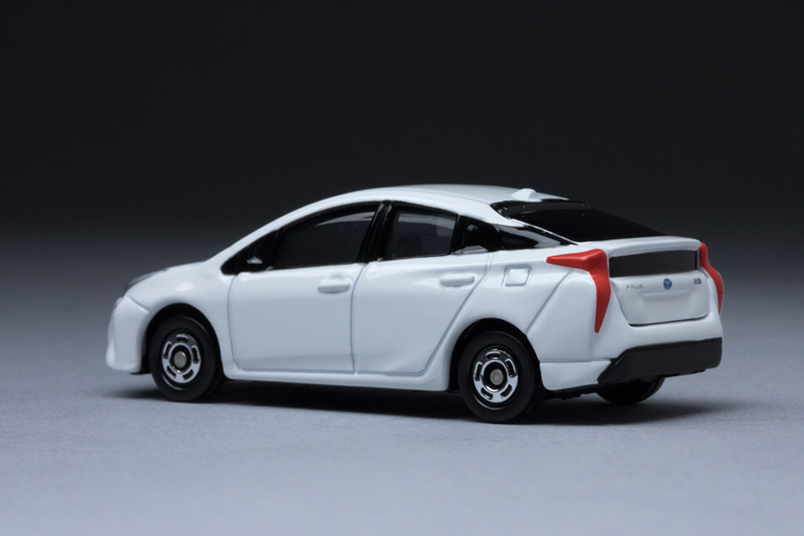 現行モデルの「プリウス」は、新開発のプラットフォームをはじめとしたトヨタの新世代技術「TNGA」の採用で話題を集めた。