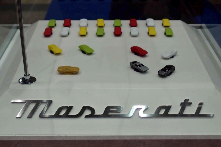 マセラティブースでの展示。