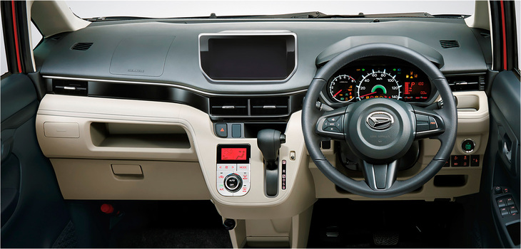 「ムーヴX“リミテッドSA III”」のインストゥルメントパネルまわり。