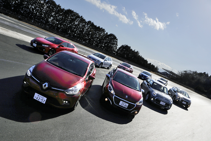 ずらりそろった9台。個性派のフランス車、ドイツ車、イギリス車、そして日本車が、富士スピードウェイに並ぶ。（photo：北畠主税）