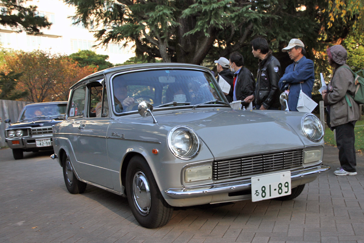 「トヨタ・パブリカ スーパー」。“ヨタハチ”と共通のツインキャブ仕様の空冷フラットツインを積んだ高性能グレード。