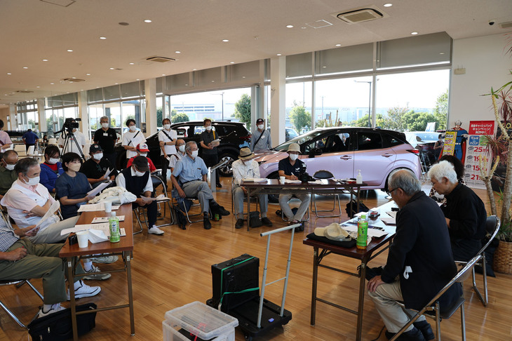 トークショーの風景。おふたりの話に耳を傾けている方々のなかに、今後の語り手がおられるかもしれない。