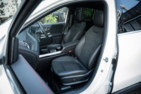 メルセデスが新型電気自動車「EQA」を発売　取り回しのしやすいサイズのSUV型EVの画像