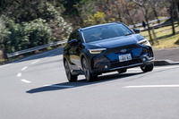 「トヨタbZ4X」「スバル・ソルテラ」は、車台にトヨタのBEV専用アーキテクチャー「e-TNGA」を採用。生産もトヨタの元町工場で行われる。