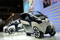 トヨタが新型パーソナルモビリティーを出展【CEATEC 2013】