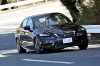 【スペック】IS350“Fスポーツ”：全長×全幅×全高＝4665×1810×1430mm／ホイールベース＝2800mm／駆動方式＝FR／3.5リッターV6DOHC24バルブ（318ps/6400rpm、38.7kgm/4800rpm）（プロトタイプ）