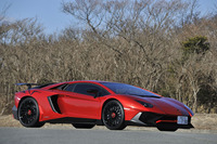 ランボルギーニ・アヴェンタドールLP750-4 スーパーヴェローチェ
