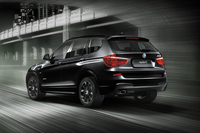 黒一色の特別な「BMW X3」、200台限定で発売の画像
