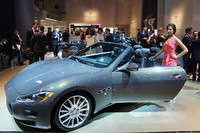 「マセラティ・グランカブリオ フェンディ」