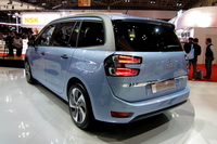 「シトロエン・グランドC4ピカソ」
    