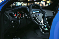 “走りのボルボ”「S60／V60ポールスター」発売の画像