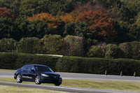 後輪も操舵する「プレシジョン・オール・ホイール・ステア」機構。後輪のトーを左右独立して制御しているところが新しい。