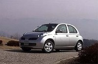 
	写真のボディカラーは「ダイヤモンドシルバー」。
	 