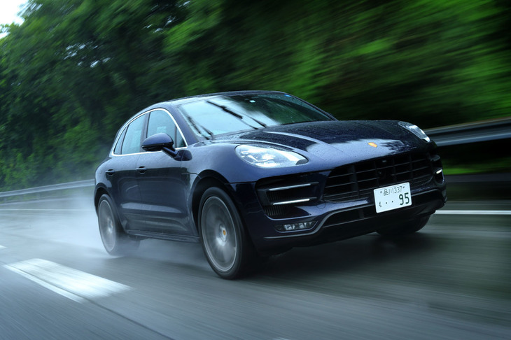 7段PDK（デュアルクラッチ式AT）のギア比については、「マカン ターボ」から変更されていない。