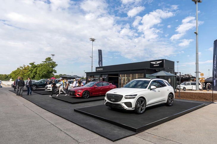 ジェネシスのブースの様子。