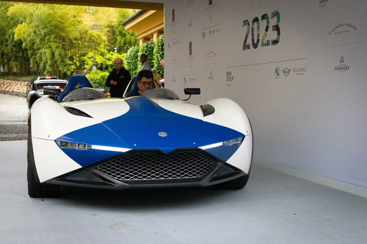 ホテルでレジストレーションを受ける車両のなかには、奥山清行氏の手になる「Kode61バードケージ」の姿も。今回の「コンコルソ・デレガンツァ・ヴィラデステ」で発表された、氏の最新作だ。