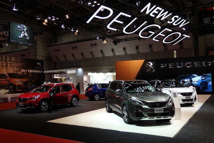 プジョーブースの様子。