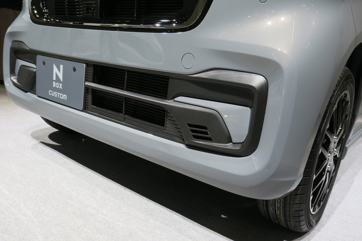 ホンダN-BOXカスタム コーディネートスタイル（フロントバンパー）