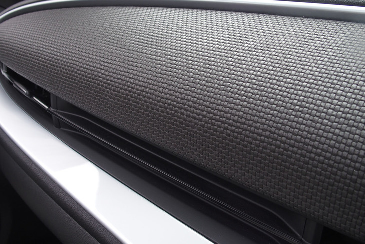 フィアット500eオープン（ダッシュボード）