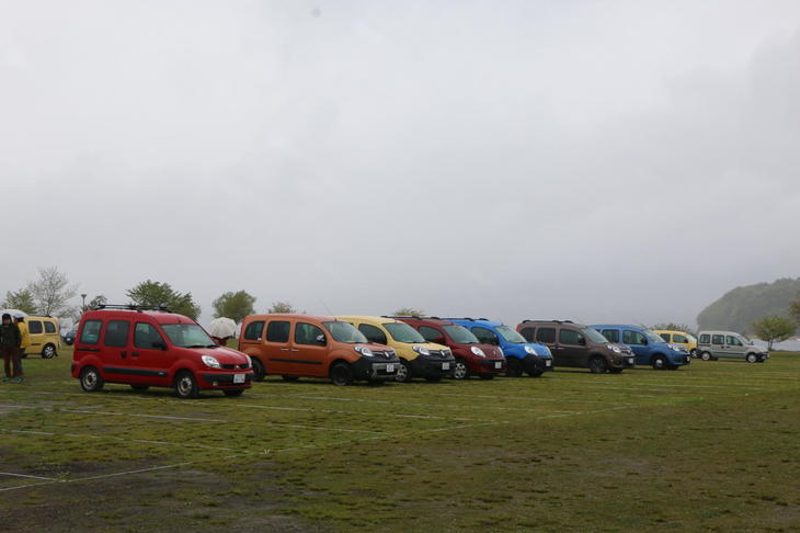 午前中は、なんとか天候がもったものの、徐々に小雨が……。午後には本降りとなってしまった。イベント自体は、昼休みをカットすることですべてのプログラムが行われたが、イベント終了の余韻を楽しむことができなかったことは残念。