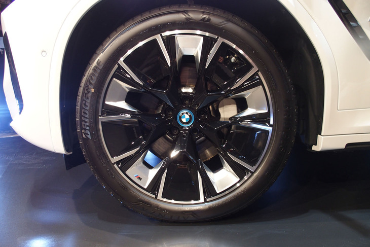 BMW iX3（ホイール）