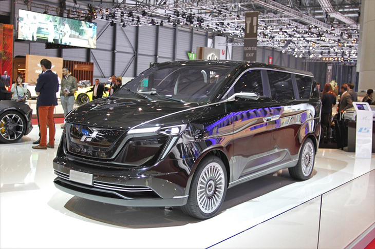 アイコニック・セブン（エクステリア）