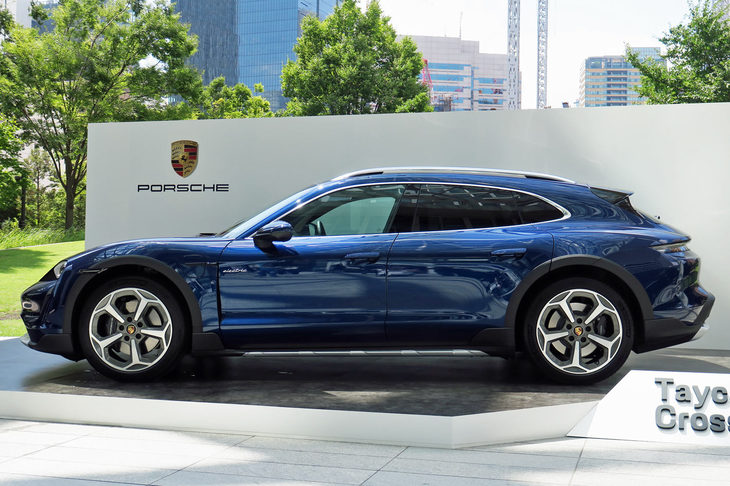 ポルシェ・タイカン4クロスツーリスモ（エクステリア）