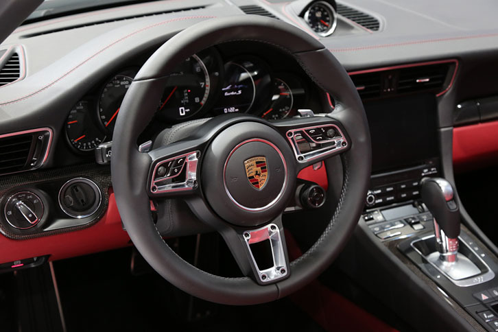 ポルシェ911ターボS カブリオレ