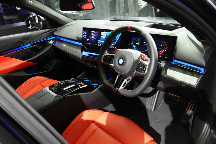 BMW M5（Mパフォーマンスパーツ装着車）