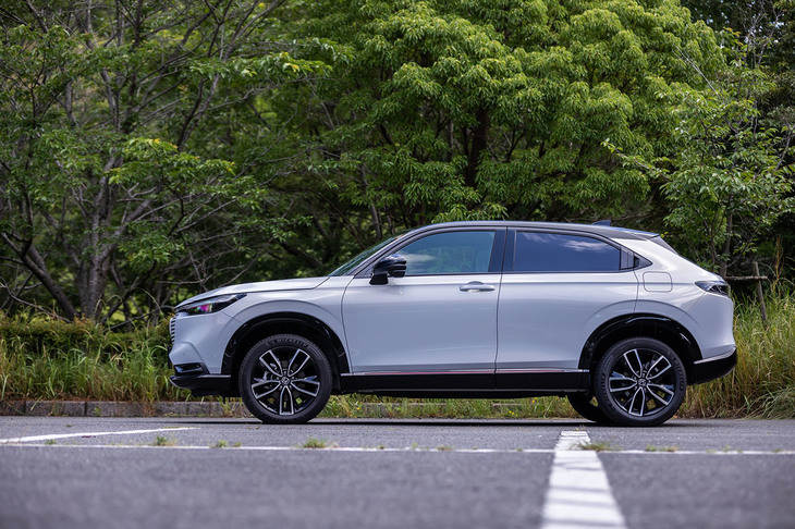 ホンダ・ヴェゼルe：HEV PLaY