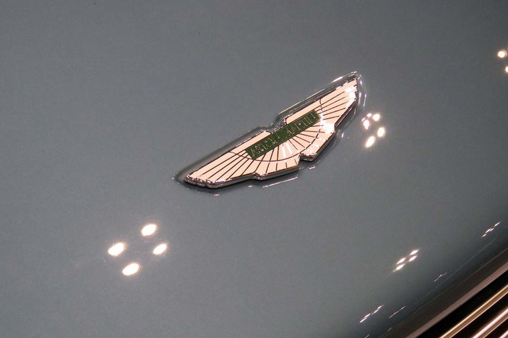 アストンマーティンDB9クーペ（2006年）／MOTOR Logic Company