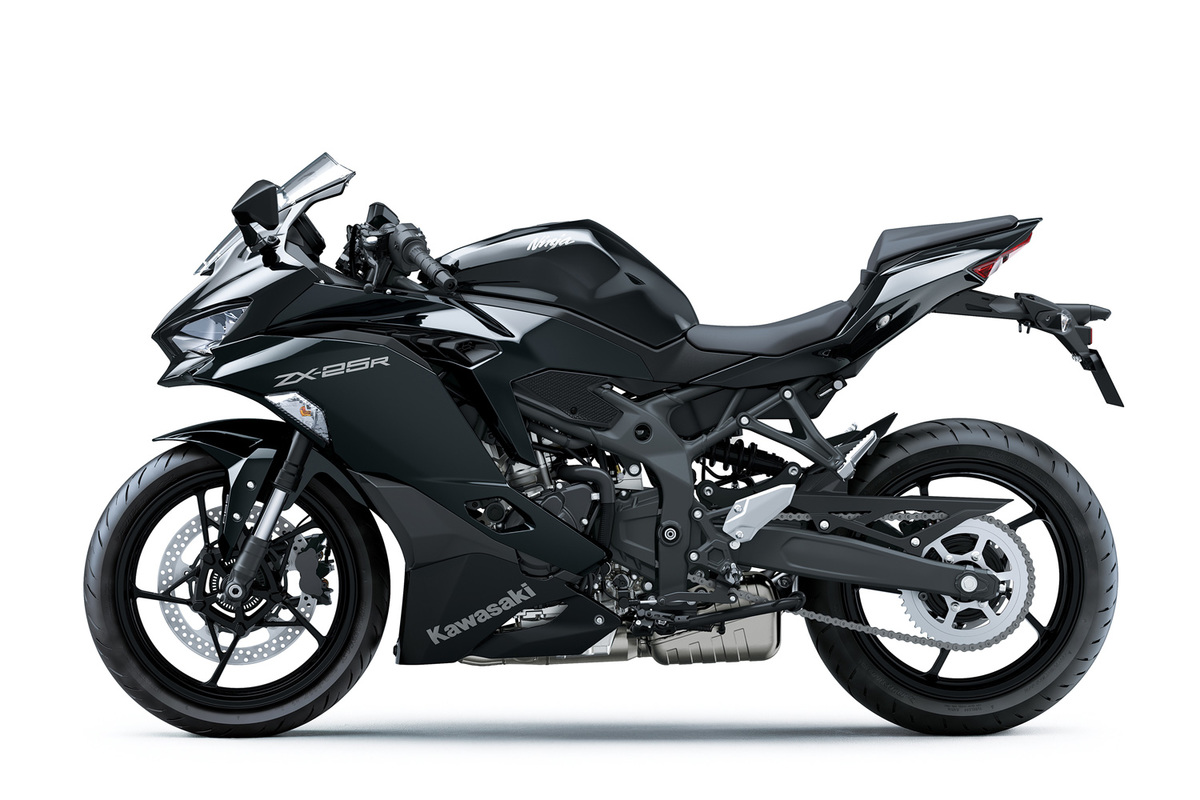 カワサキから新型二輪モデル ニンジャzx 25r が登場 250cc 4気筒マシンがついに復活 ニュース Webcg